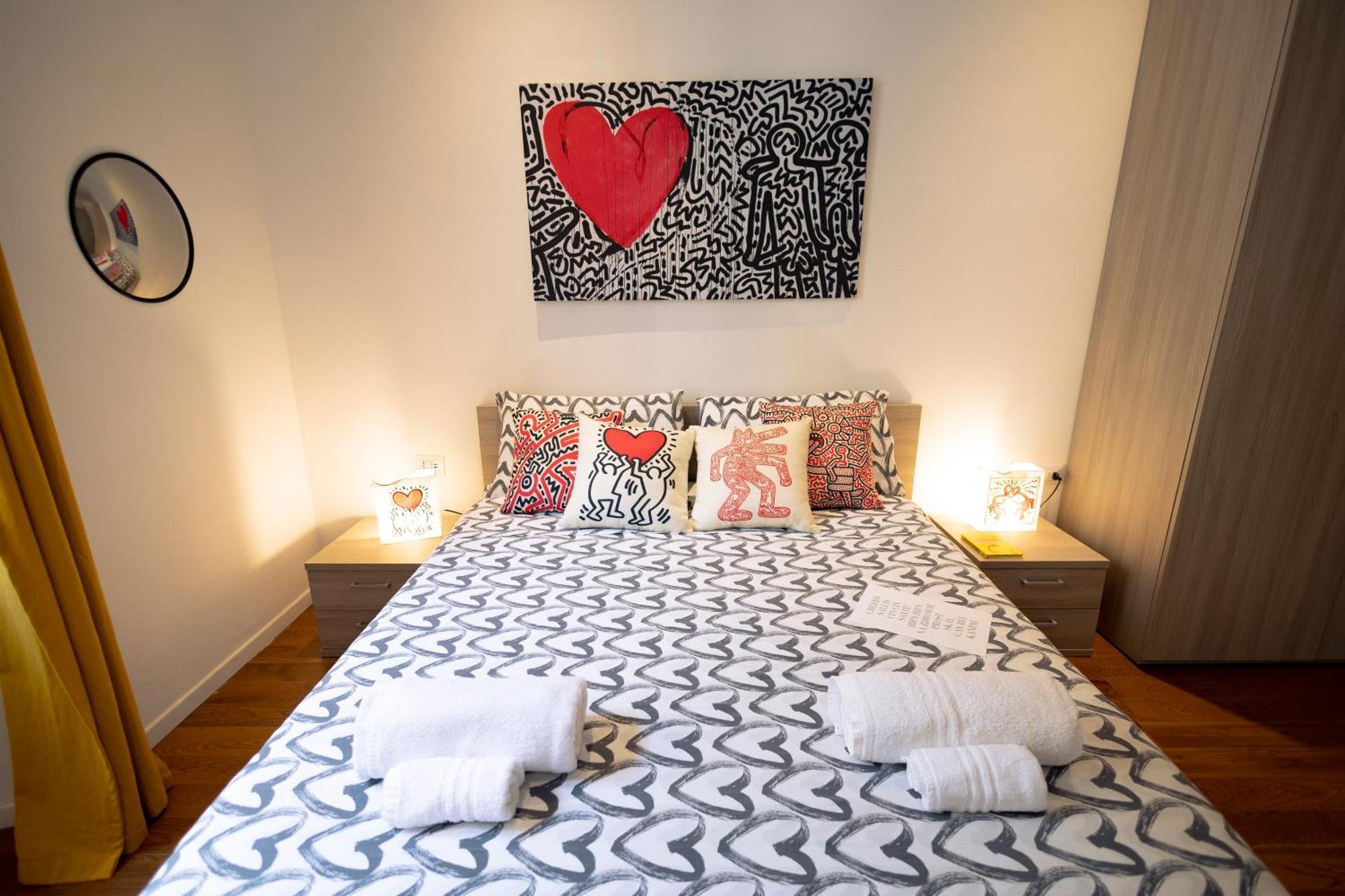The Keith Haring Room - Private Bedroom Милано Екстериор снимка