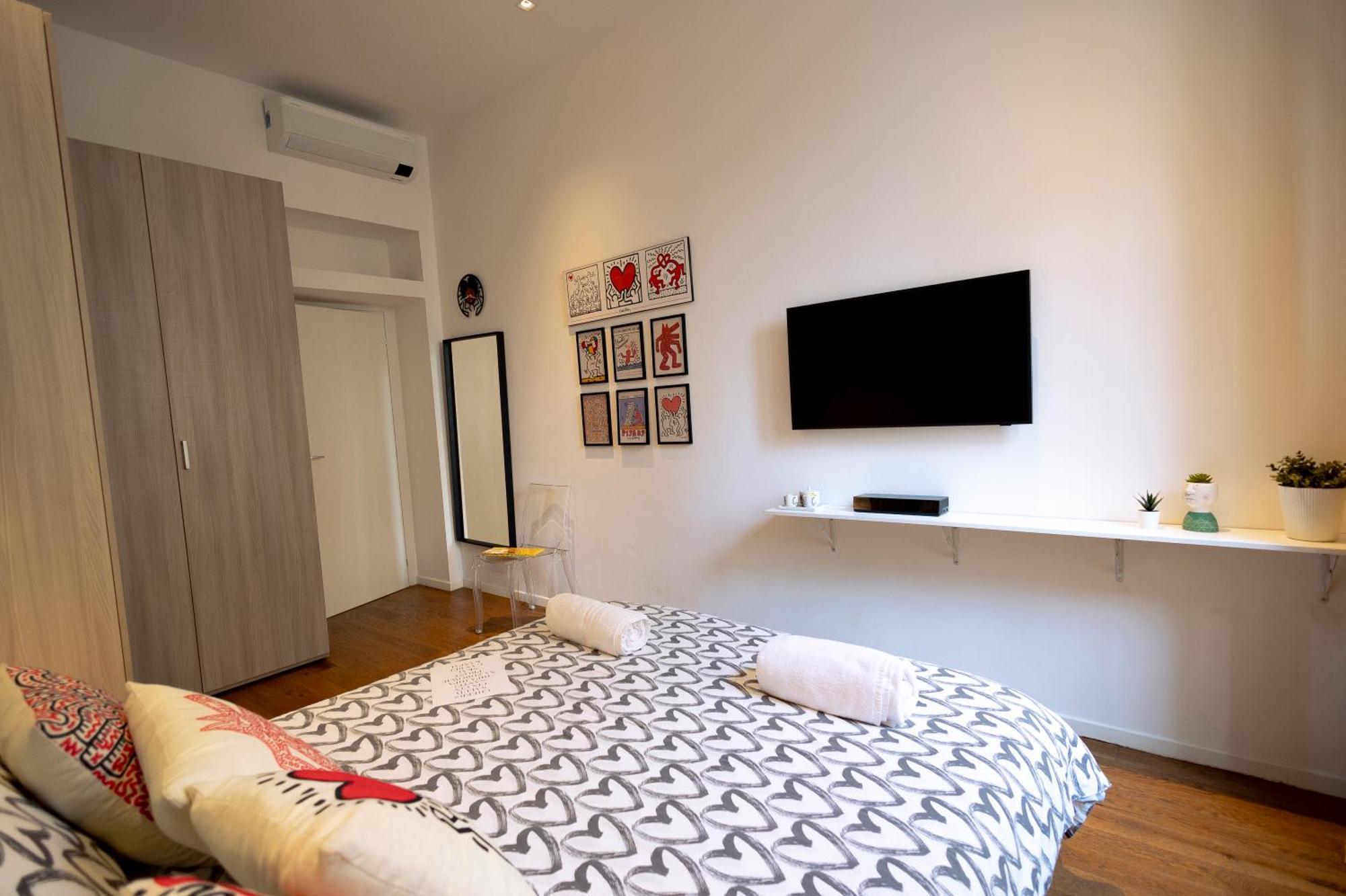 The Keith Haring Room - Private Bedroom Милано Екстериор снимка